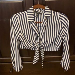 Striped cropped tied-up blouse